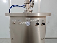 Machine de remplissage semi-automatique pneumatique pour shampoing et liquides en pâte