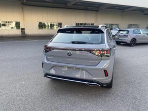 Nouveau <span class=keywords><strong>Volkswagen</strong></span> T-Roc 2025 R-Line Moteur Essence 1.4T Pour Exportation en Algérie - Product Image 6