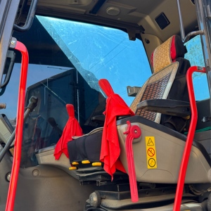 Excavatrice Volvo EC300 d'occasion, économique en carburant, prix avantageux, 30 tonnes, excavatrice hydraulique sur chenilles, à vendre - Product Image 6