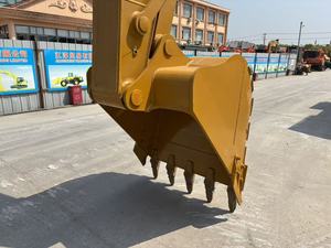 Excavatrice hydraulique 320CL modèle 2018, moteur diesel 103KW, 20 tonnes, excellent état, sans fuites, châssis robuste, godet de 1,2 m - Product Image 2