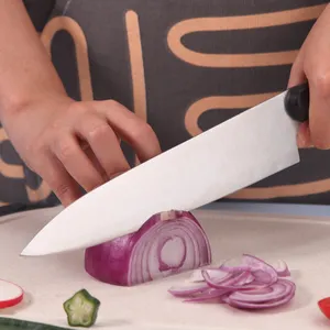 使用精美的6件式钢和金属菜刀套装 (包括Santoku削皮切肉刀类型) 掌握您的烹饪技巧