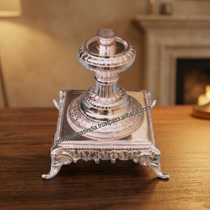 Porte-bougie décoratif moderne en fer et laiton, plaqué argent, fait main, centre de table de Noël pour la maison et l'hôtel - Product Image 2