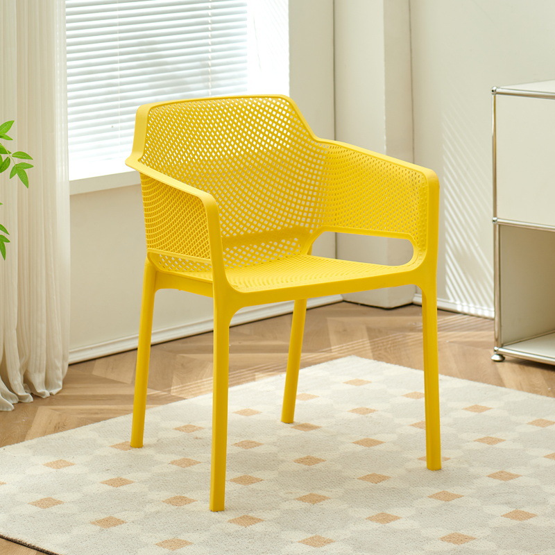 สีเหลืองสดใส