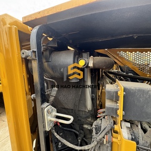 Excavadora Hidráulica de Orugas Caterpillar 307.5 Usada, en Excelente Estado, Como Nueva, para Trabajos Agrícolas y Paisajismo Residencial - Product Image 6