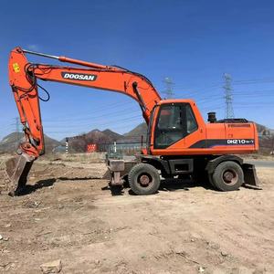 Excavatrice hydraulique à DH210W-7 roues Doosan de belle qualité en vente en stock d'occasion en excellent état avec moteur central - Product Image 1