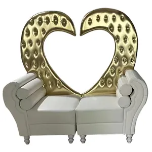 เก้าอี้บัลลังก์แต่งงาน Loveseat รูปหงส์สำหรับเจ้าสาวและเจ้าบ่าว