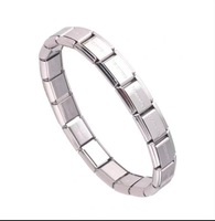 Ouverture en acier inoxydable pour bracelet à breloques différentes