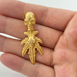 Yunnique – collier avec pendentif tête de mort en acier inoxydable doré, style rétro Punk, bijoux pour hommes, pendentif à la mode - Product Image 3