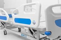 Manuell Verstellbares Multifunktionales Patientenbett für Häusliche Pflege und Krankenhäuser aus Kaltgewalztem Stahl mit 1 Jahr Garantie