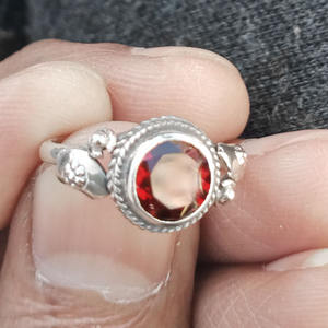 Anillo de piedras preciosas granate de Plata de Ley 925 natural, joyería hecha a medida para niñas, venta al por mayor, anillos de plata fina indios hechos a mano - Product Image 2