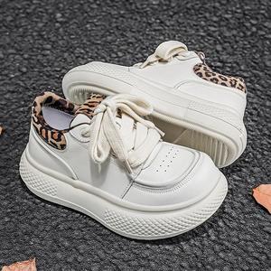 Chaussures de marche pour femmes, tendance mode, nouveau style, automne/hiver/été 2023, respirantes, légères, confortables - Product Image 3