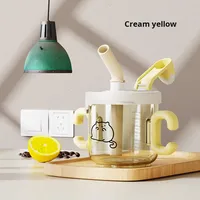 Vaisselle de tasse d'eau pour enfants de ménage à boire direct avec conception de motif de dessin animé et poignée de paille tasse d'entraînement en gros