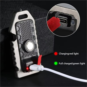 Đa Chức Năng Mini Có Thể Sạc Lại Torch Keychain Ánh Sáng Đèn Flash Với Nam Châm SOS Còi An Toàn Búa Mở Chai - Product Image 3