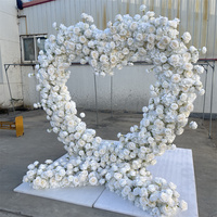 Arche florale en forme de cœur blanche magnifique IFG avec support pour les arrangements de scène de fête de mariage