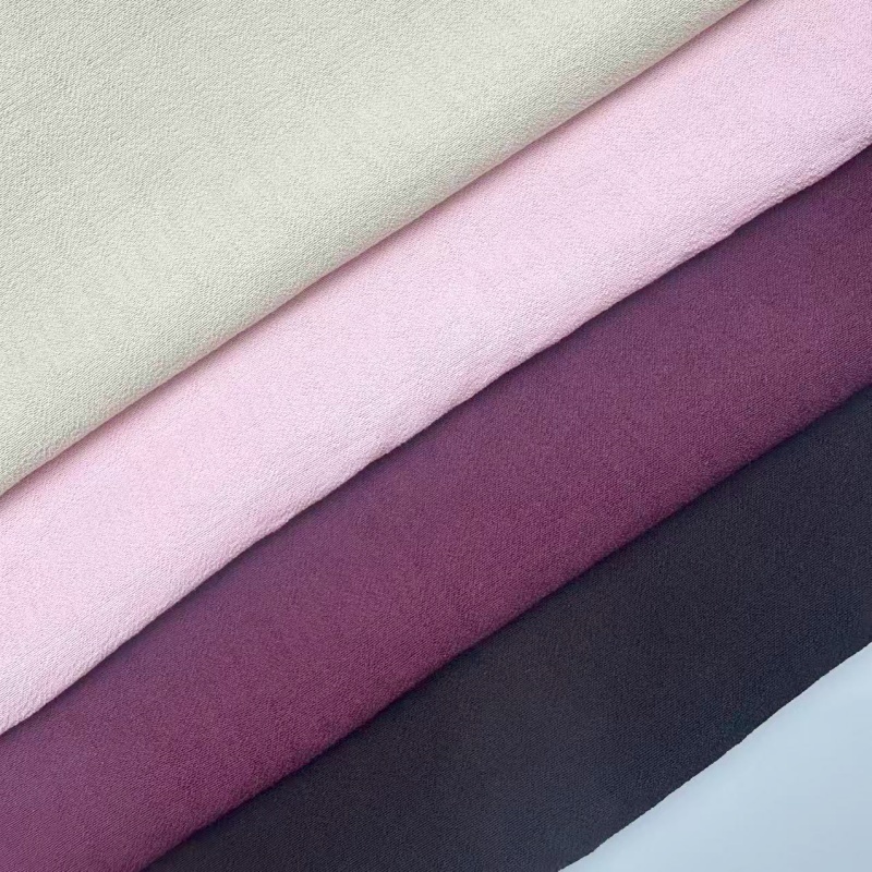 Nylon/Rayon Blend Eco-Friendly Lightweight Woven Fabric OEKO-TEX Certified Quick-Dry Breathable Soft Hand Feel for Casual Wear