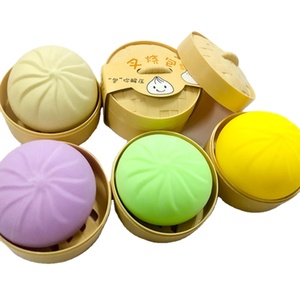 Jouet anti-stress mignon en forme de chignon, ornement amusant pour le bureau, petit cadeau pour étudiant - Product Image 1