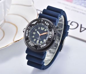 Montre à quartz professionnelle durable, résistante à l'eau jusqu'à 300 m, cadran lumineux, <span class=keywords><strong>lunette</strong></span> antidérapante, bracelet en silicone bleu marine - Product Image 4