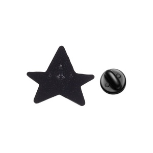 Pin Enamel Bintang Lucu Kustom, Lencana Logam Bintang Laut Kartun, Pin Kerah Bintang Kuning Menjerit, Hadiah Perhiasan Kreatif - Product Image 5