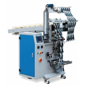 Machine de conditionnement semi-automatique de chaîne de seau pour emballer les frites de pomme de terre de matériel fragile - Product Image 1