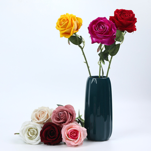 Fleur artificielle décorative, rose rouge <span class=keywords><strong>en</strong></span> velours, rose romantique pour mariage, <span class=keywords><strong>centre</strong></span> <span class=keywords><strong>de</strong></span> <span class=keywords><strong>table</strong></span> décoratif - Product Image 3
