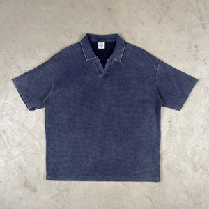 เสื้อโปโลผู้ชายแขนสั้นผ้าวาฟเฟิลสีดำ 230 แกรม แบบฟอกสีซีดจางสไตล์ Stone Acid Sun Faded พร้อมสำหรับพิมพ์ลาย DTG ตามสั่ง - Product Image 5
