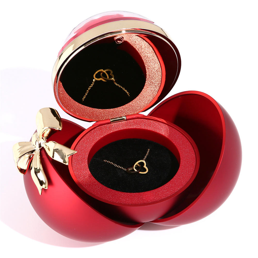 Necklace (gold) + red gift box