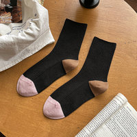 Emballage personnalisé Livraison rapide Directement de l'usine Chaussettes en laine mérinos super fine pour un usage quotidien Plusieurs couleurs disponibles
