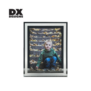 Cadre <span class=keywords><strong>photo</strong></span> en <span class=keywords><strong>verre</strong></span> DX Designs avec support réglable pour affichage portrait ou paysage, compatible avec diverses tailles <span class=keywords><strong>de</strong></span> photos - Product Image 4