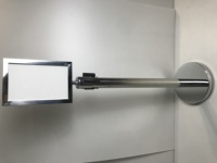 Barrière de poteau d'étanchion de file d'attente de ceinture rétractable d'aéroport d'acier inoxydable avec le support de cadre de signe