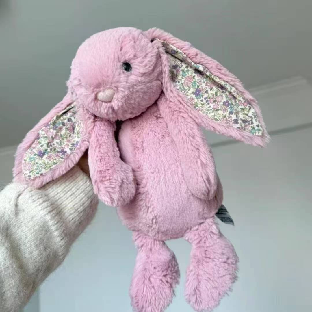 Rouge crushed flower ear bonnie rabbit