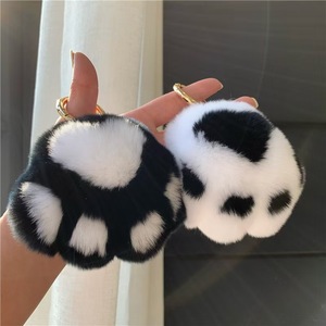 かわいいレックスラビットファーのアニメ風虎の爪バッグペンダント、スタイリッシュなキーホルダーアクセサリー、軽量で柔らかい猫の足のぬいぐるみキーリング - Product Image 6