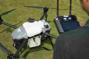 Vesta F20 F30 Combo Agriculture Agricultural Payload Sprayer Drone 20L tank 42kg Spreading Payload Dual Atomized Spraying System - Product Image 6