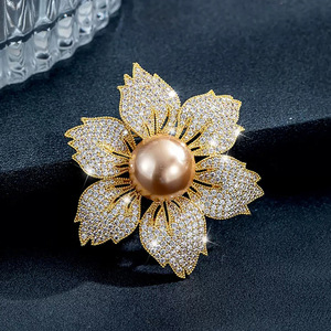 دبوس زينة أنيق على شكل زهرة البوهينيا البنفسجية للنساء - Product Image 4