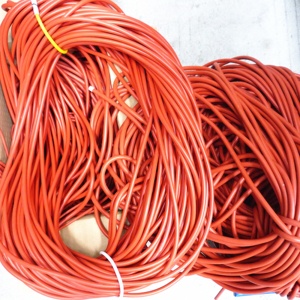 Cordón de goma de silicona roja - Product Image 1