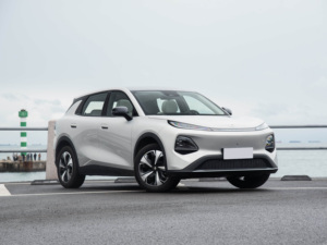 2026 Precios Más Bajos 4*2 405KM 506KM Coches Eléctricos de Alta Velocidad de 4 Ruedas Changan Qiyuan Q05 para Adultos Hechos en China - Product Image 1
