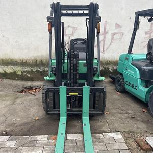 Chariot élévateur diesel Mitsubishi FD30 d'occasion de 3 tonnes, 90% neuf, en bon état, d'origine japonaise - Product Image 1