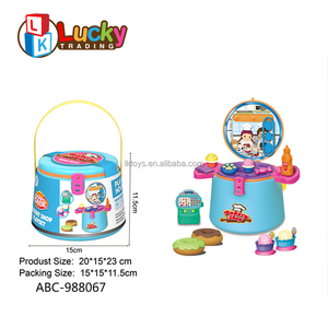 Lucky Toys Wholesale Ensemble de jouets de jeu d'imitation pour enfants, thèmes Cuisine, Desserts, Seau pour animaux de compagnie, Seau de coiffeur, Jouet de maquillage - Product Image 2