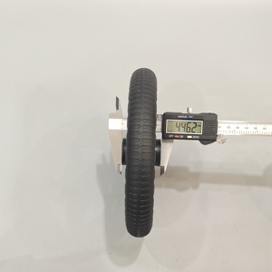 Ensemble de roues de 8 pouces pour fauteuil roulant 8 "X 1 1/4 Roues de rechange pour fauteuils roulants manuels <span class=keywords><strong>Pneu</strong></span> solide en PU avec roulements de 12mm - Product Image 5