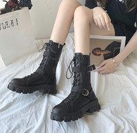 Sepatu bot pengendara motor keren dengan sol tebal, ukuran besar, setinggi betis, sepatu penambah tinggi, cosplay untuk wanita, gaya Inggris.