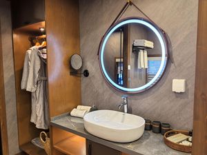 Cabane en rondins à double étage Glamping Maison en bois avec toboggan Tente Maison Luxury Resort Durable Outdoor Lodge <span class=keywords><strong>Camping</strong></span> Safari <span class=keywords><strong>Chalet</strong></span> - Product Image 5