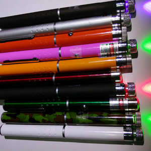 Stylo pointeur laser rouge et violet XPL-TM201ARV1, piles AAA, portée 500 m, interrupteur à bouton-poussoir, usage industriel - Product Image 4