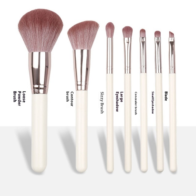 New Full Moon 7-Piece Makeup Brush Set for Beginners Soft Synthetic Hair Beauty Tools Fluffy Portable Face Brush