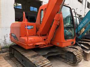 Excavadora usada original de Corea a la venta, 8 toneladas, buen estado, pintura original DH80 Doosan, motor EPA - Product Image 2