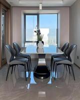 Table à manger moderne en pierre frittée résistante à la chaleur avec pieds en métal assemblés pour la maison et l'hôtel