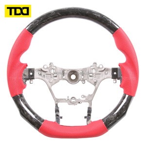 Volante Deportivo de Fibra de Carbono Real TDD, Compatible con Toyota Hilux, Estilo D-Shape, Volante de Carreras de Fibra de Carbono y Cuero - Product Image 2