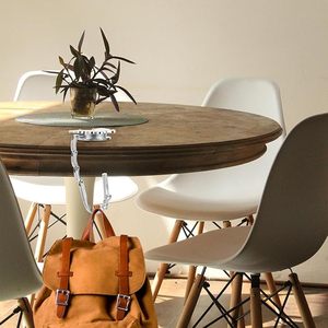 Porte-sac à main pliable en forme de papillon pour table, support de sac à main pliable, breloque de sac, pochette en velours verte avec fermeture, pour mariage et anniversaire - Product Image 5