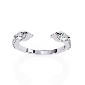Elegante Anillo de Plata con Diamantes para Mujer, Diseño Clásico, Acabado Liso, Joyería para Uso Diario, Regalo - Product Image 1