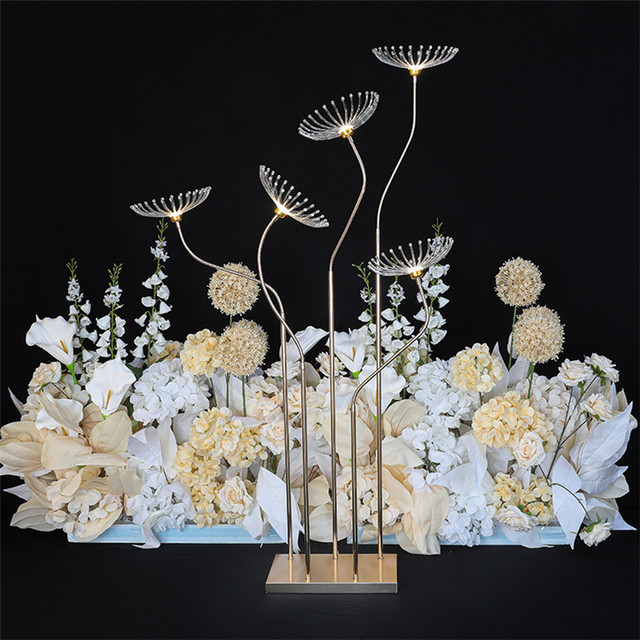 New Wedding Props Iron Art 5/8 Head Acrylic Dandelion Road Lights Wedding Party Ballroom Decor Floor Light