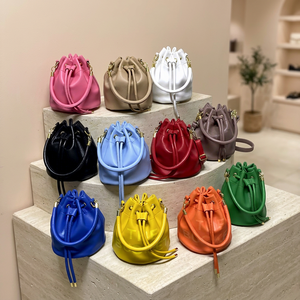 Bolso de Mano Tipo Bandolera de Piel Sintética PU para Mujer, Diseño Veraniego, con Logotipo Estampado y Forro de Poliéster, Nuevos Diseños - Product Image 3