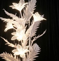 Bunga Lily Bulu Putih Organza Raksasa Buatan Desain Khusus dengan Lampu untuk Dekorasi Pesta Pernikahan